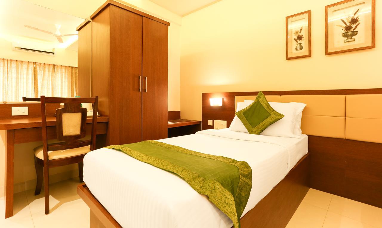 Treebo Trend Nayath Residency أودوبي المظهر الخارجي الصورة